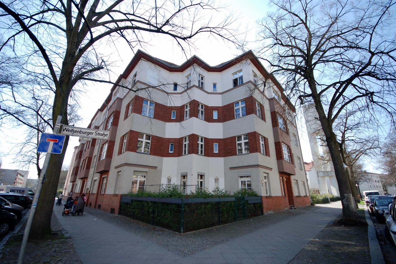 Jägerstraße 11, 12/ Weißenburgerstraße 12