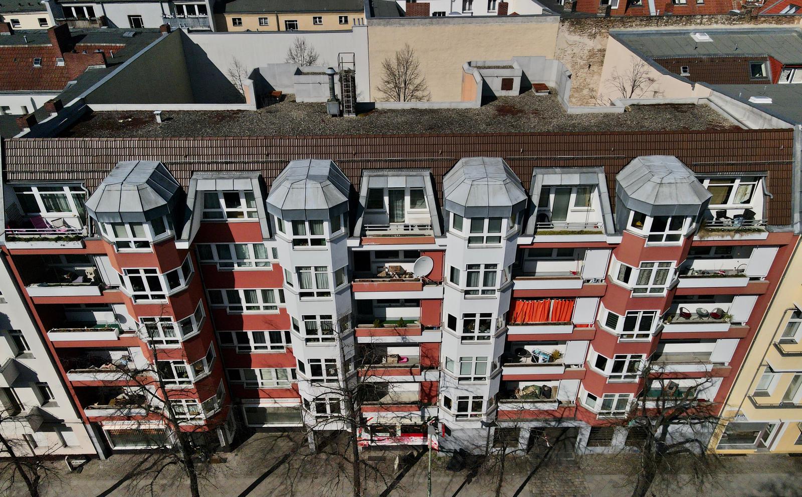 Weißenburgerstraße 41, 42